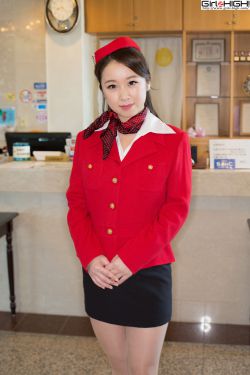 男性亲吻女性阴部